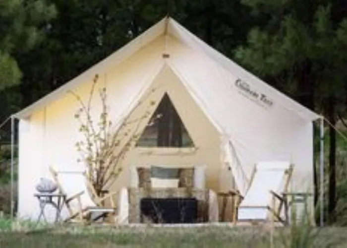 Campismo de Luxo French Fields Luxury Glamping Twin Emperor Tent Le-Vieux-Cerier