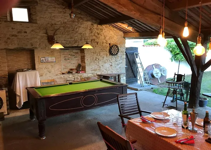 French Fields Luxury Glamping Twin Emperor Tent * Le-Vieux-Cerier