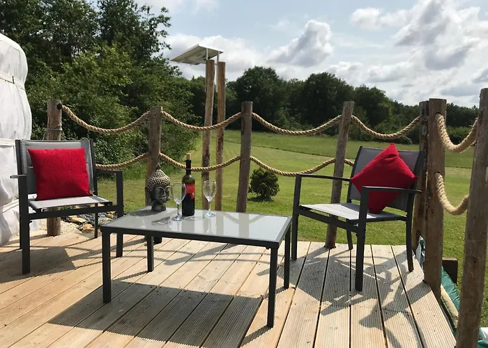 Campismo de Luxo French Fields Luxury Glamping Twin Emperor Tent